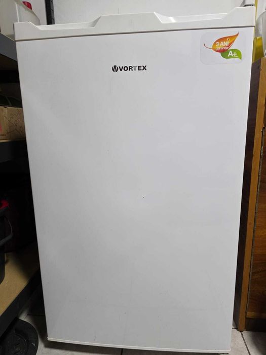 vand frigider Vortex