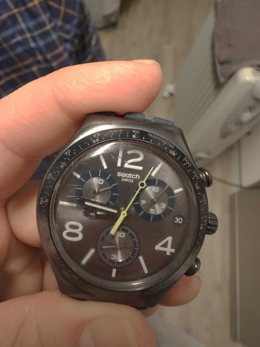 Часовник Swatch Irony