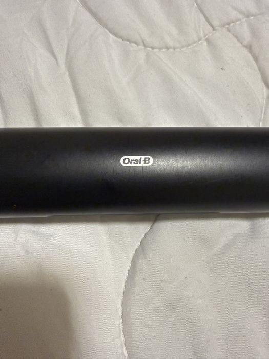 Електрическа четка за зъби Braun Oral-B