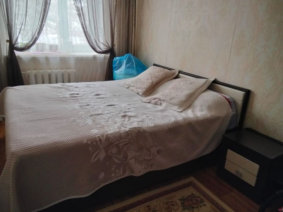 Продам кровать с матрацем в отличном состоянии!