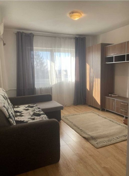 Apartament de inchiriat micalaca