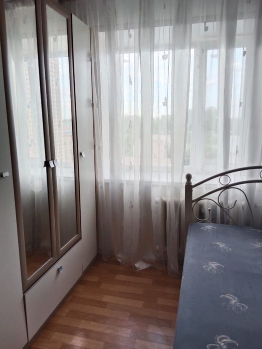 Сдам отдельную комнату в 3х комн квартире на долгий соок