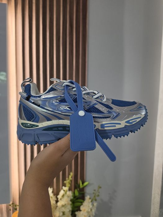 Off-White обувки