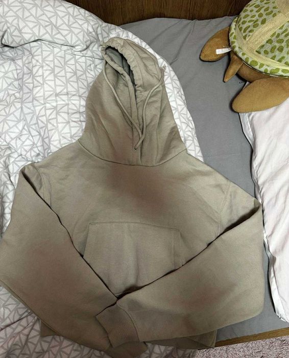 Дамски суичъри и худита: H&M, Shein, Bereshka, Cropp