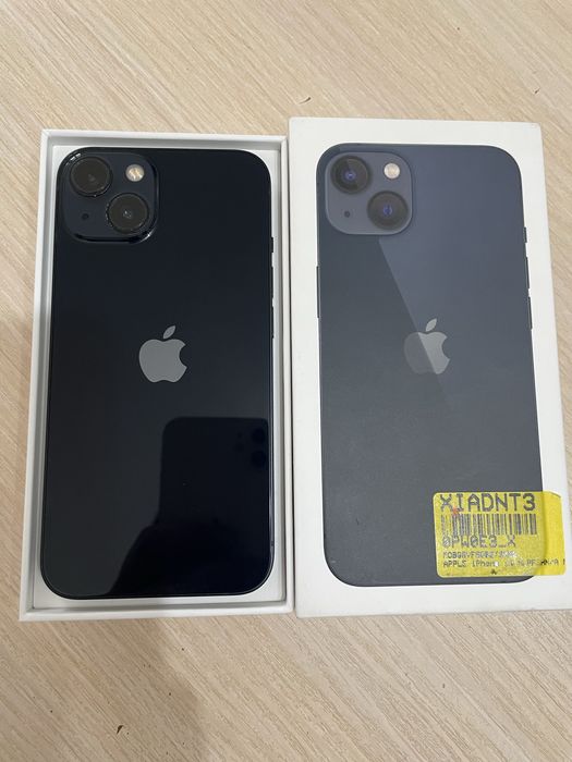 Продам iPhone 13
