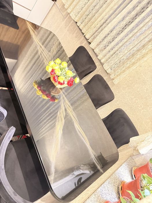 На продаже стол стулья