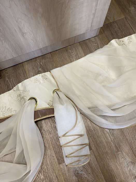 Ламбрекен на окно