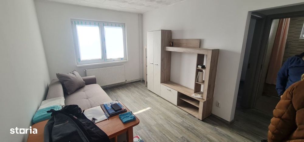 Inchiriere apartament doua camere, Florilor.