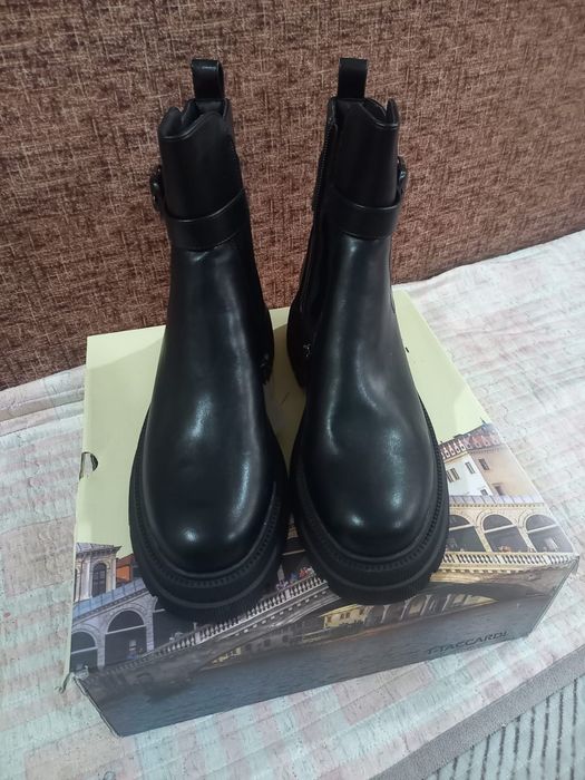 Продам ботинки осенне-весенние