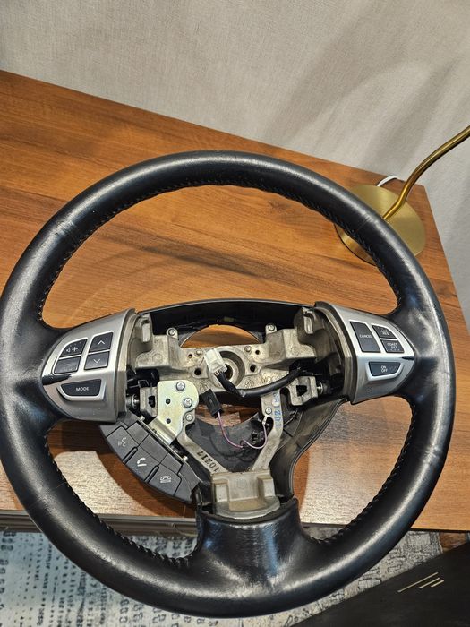 Руль на Mitsubishi