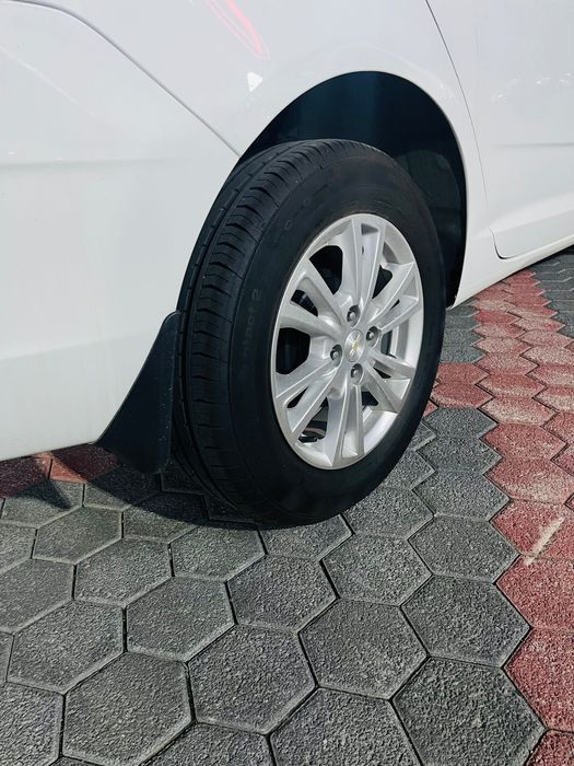 Chevrolet Cobalt LTZ avtomat avtomobili sotiladi !
