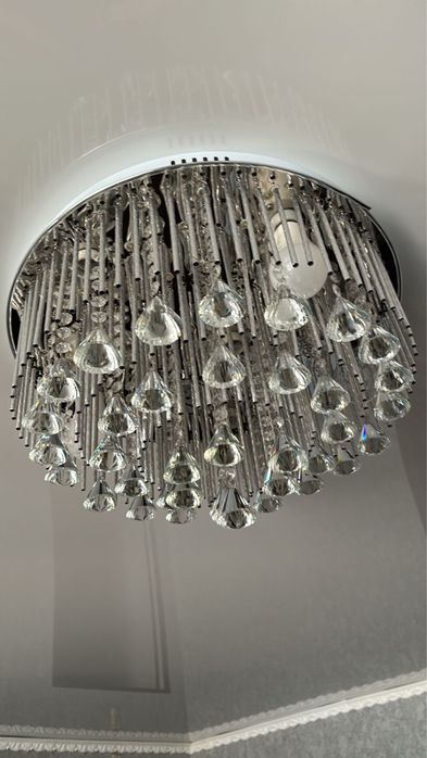 Продам люстру, свет