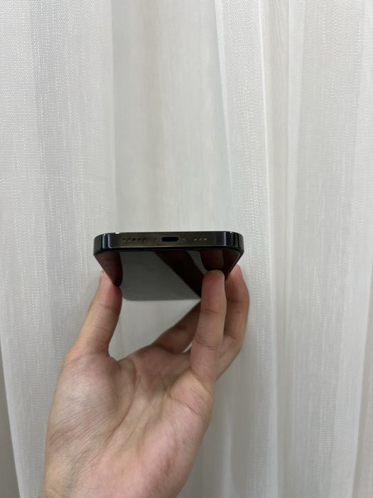 Iphone 14 pro ideal black