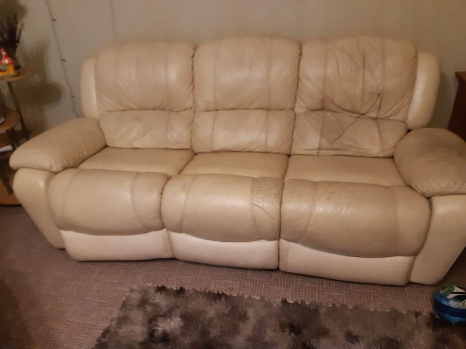 Продам кожаный уголок