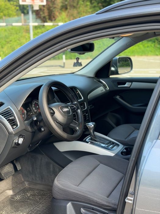 Se vinde Audi Q5 2.0 Tdi  sau schimb cu toyota hilux