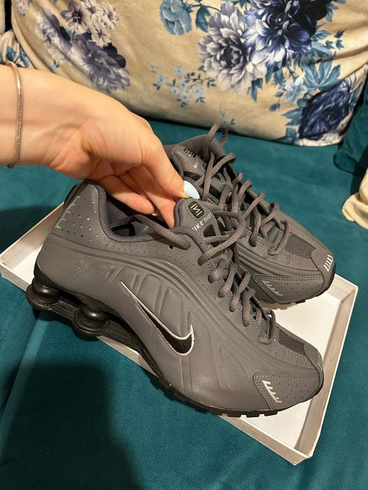 Обувки Nike Shox - нови
