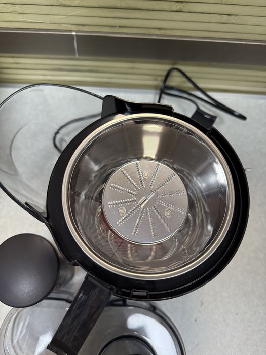 Сокоизтисквачка Moulinex JU370810