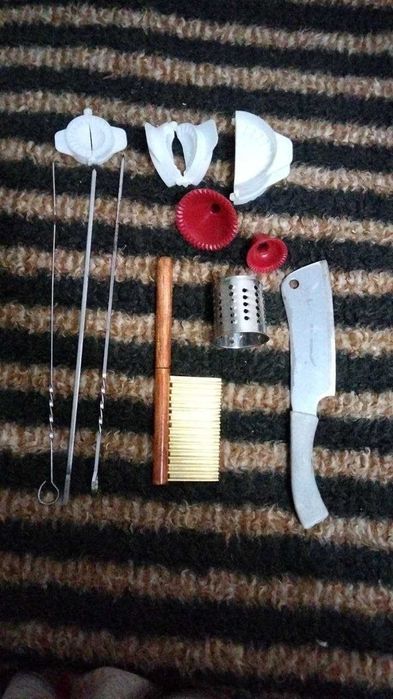 Разные кухонные мелочи, помощники на кухне.