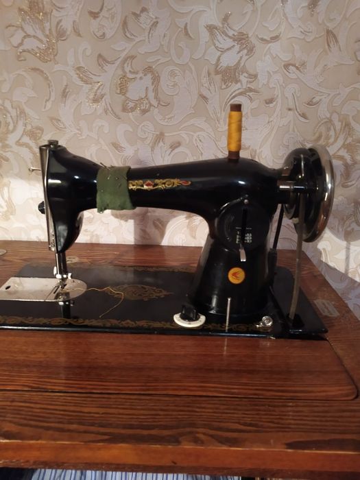 Швейная машинка, ножная