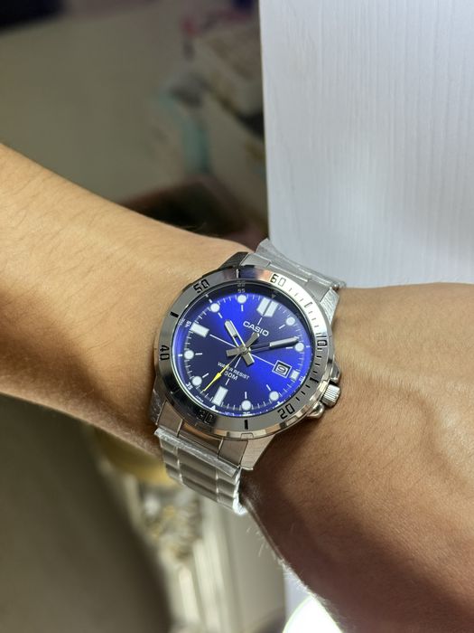 Часы Casio MTP-VD01D-2EVUDF оригинал  Срочно!!