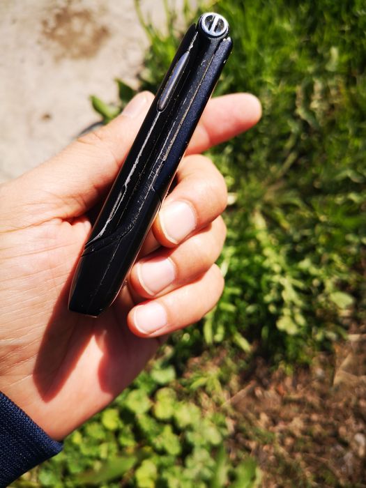 Моторола v3 срочно