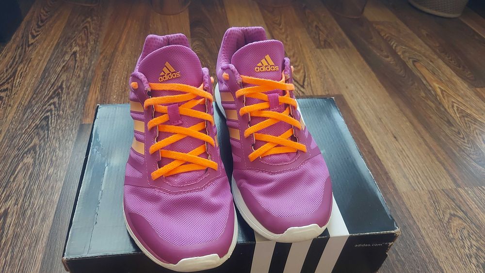 Дамски оригинални маратонки Adidas 40 номер