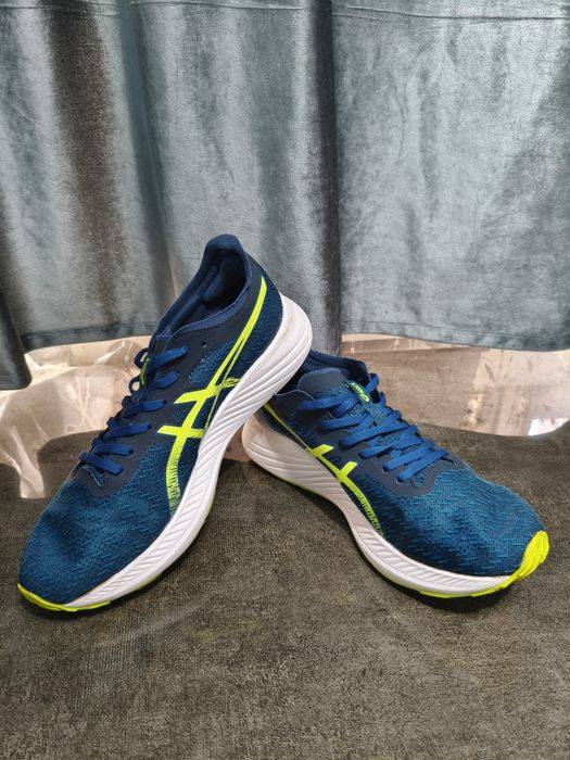 Оригинальные кроссовки Asics Magic Speed