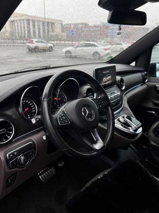 Аренда Mercedes V-Class с водителем