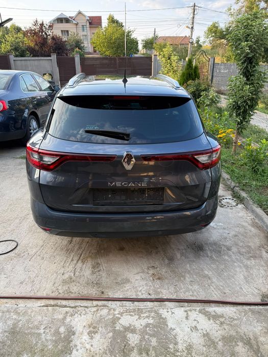 Vând Renault Megane 4 1.3 tce Limited 2019 98.000km