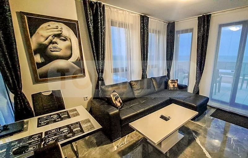 Продава се Тристаен апартамент в Обзор - 101 кв.м за 1832 €/кв.м - Снимка #1