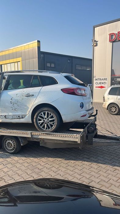 Dezmembram Renault Megane 3 1.5 diesel din 2012