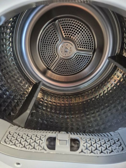 Сушилня с термо помпа Самсунг 9кг гаранция 12 месеца