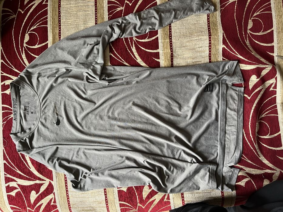 Продам оригинальные вещи Nike, Under Armour
