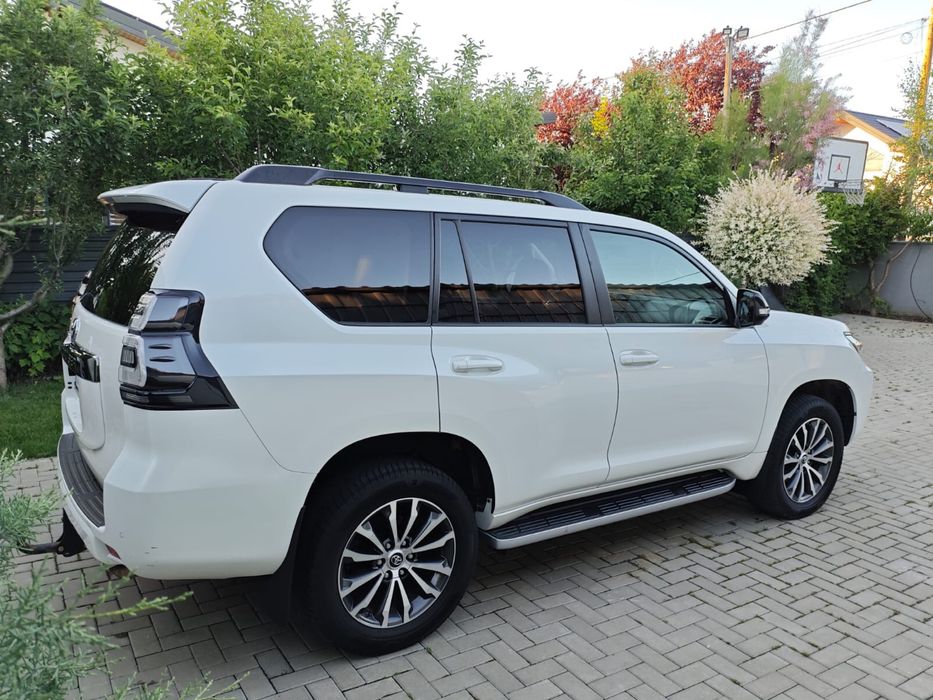 Toyota Land Cruiser 2023