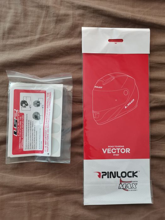 Каска за мотор LS2 Vector Evo