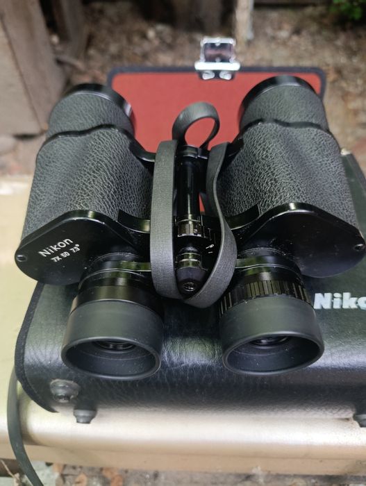 Бинокль Nikon из Японии