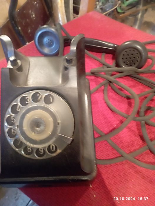 Телефон  антиквариат