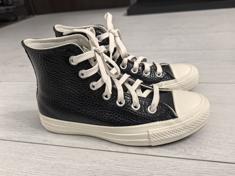 Tenisi Converse All Star inalti, marime 36, 22,5cm, purtati o singura