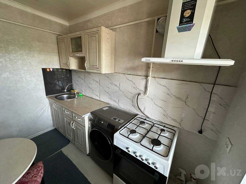 Shayxontohur tumani Gulxaniy 9a Kvartira sotiladi Продается кв