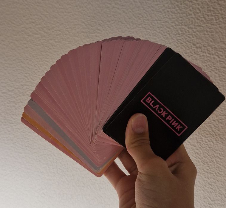 Фотокарточки с айдолами