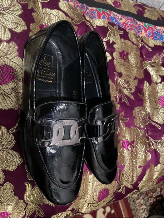 Хар хил обувьлар арзон нархда !!! Пастдаги нархлардан тушиб бераман!