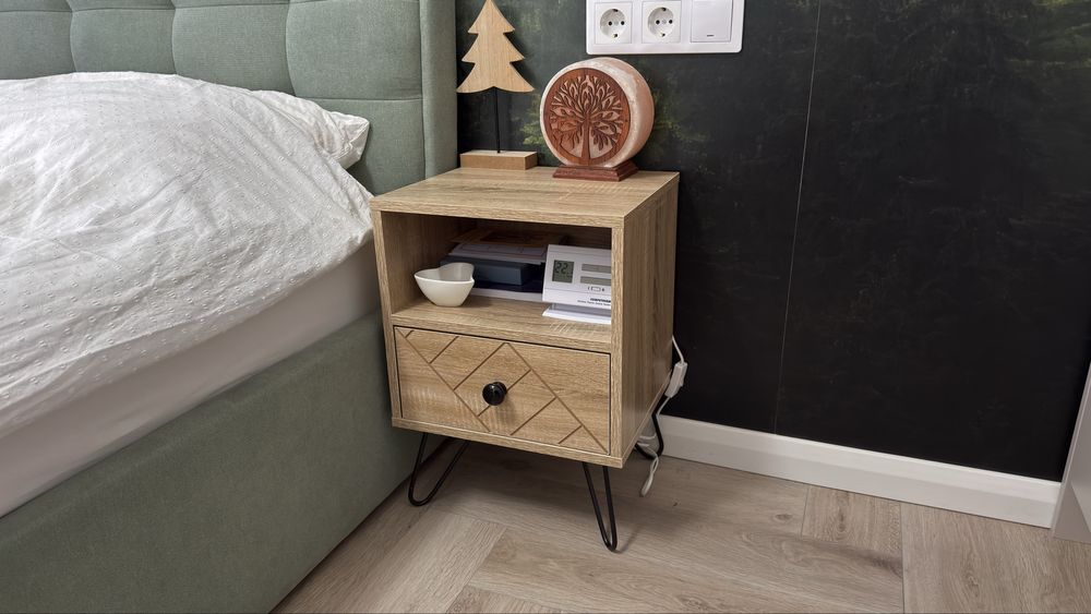 Vand 2 noptiera din pal, structura lemn