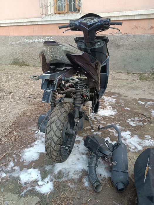 Продается скутер Италия с не большим вложением.