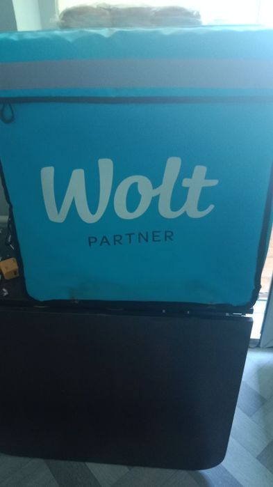 Продам сумку Wolt
