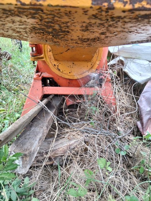 Vând moara după tractor