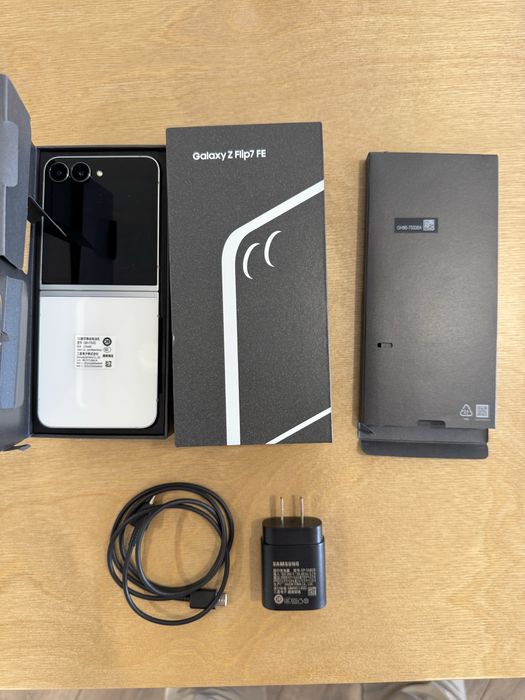 Samsung Galaxy Z FLIP 7 FE