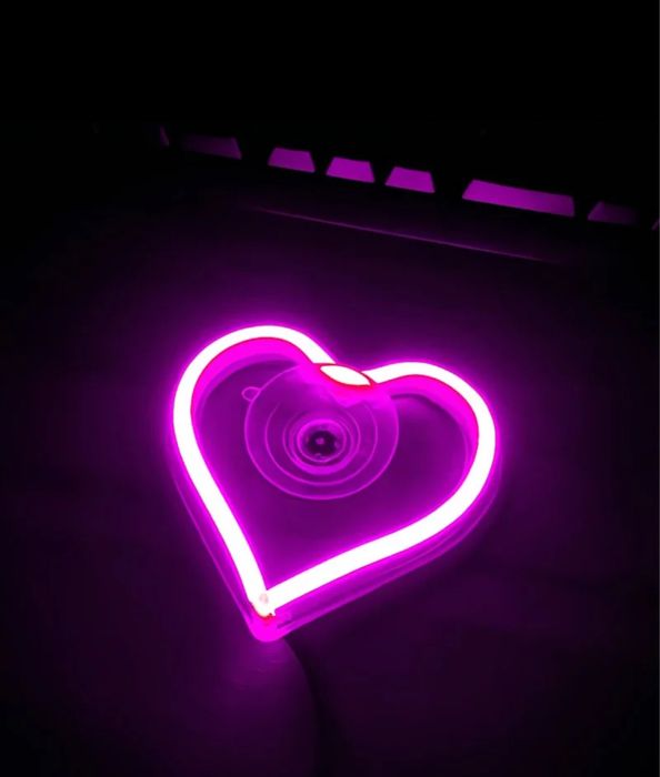 Наклейка на авто