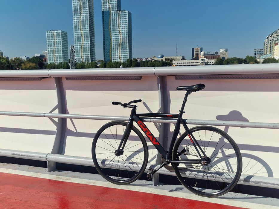 Gray Rain Fixed Gear