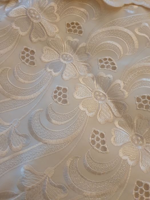 Продам покрывало со шторами