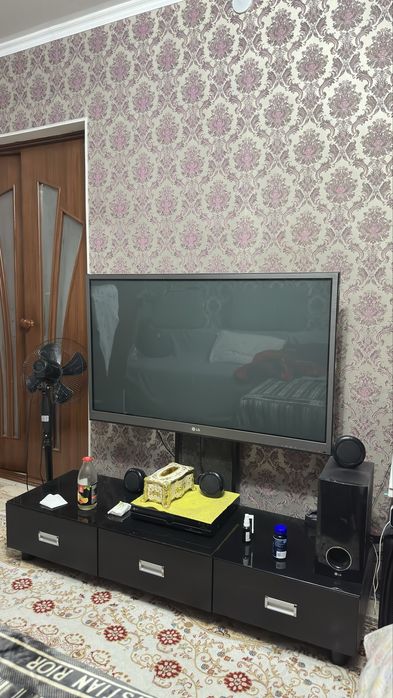 Тумба под телевизор